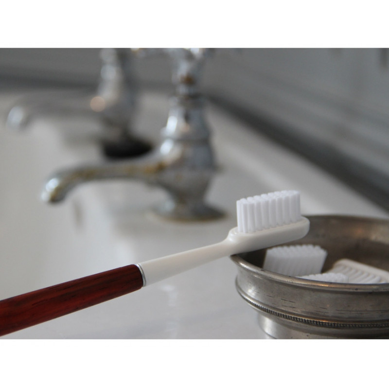 Brosse à dents, paille, gourde… 17 astuces pour réduire sa con