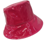Chapeau bob de pluie vernis rose framboise
