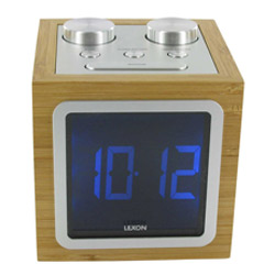 Radio reveil design Lexon en bambou et ecran LCD